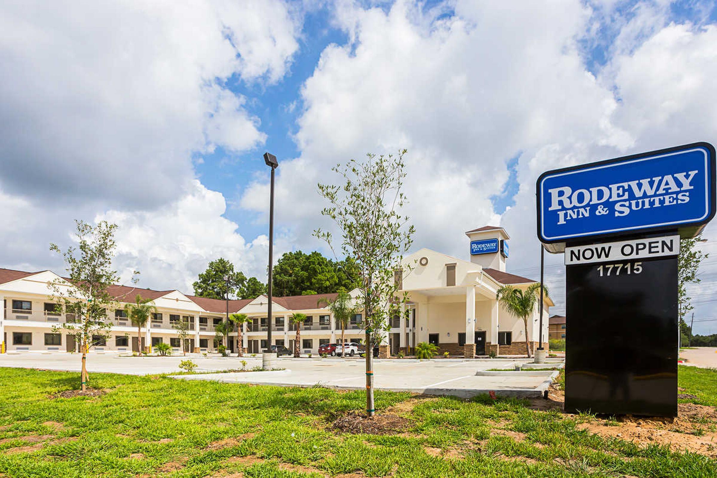 Rodeway Inn & Suites Кларксвилл Экстерьер фото